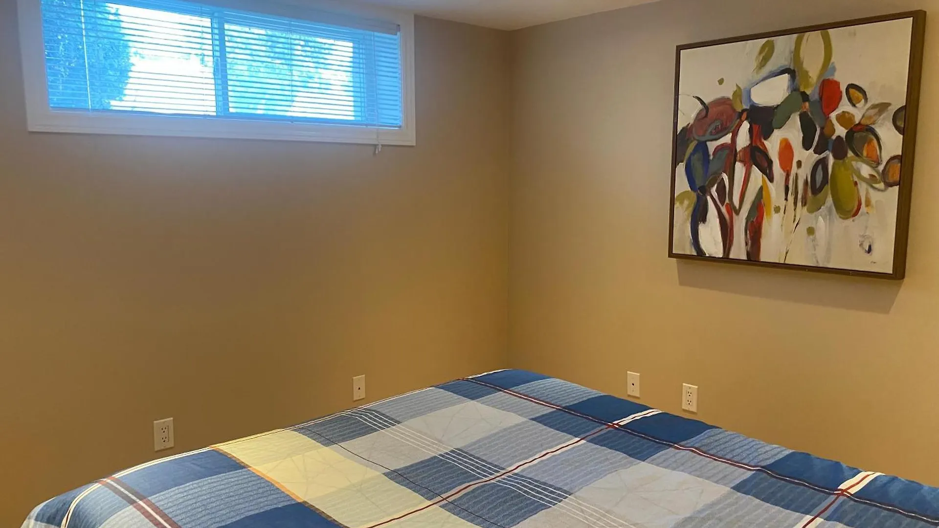 Nice Bedrooms In North York, Ontario Toronto