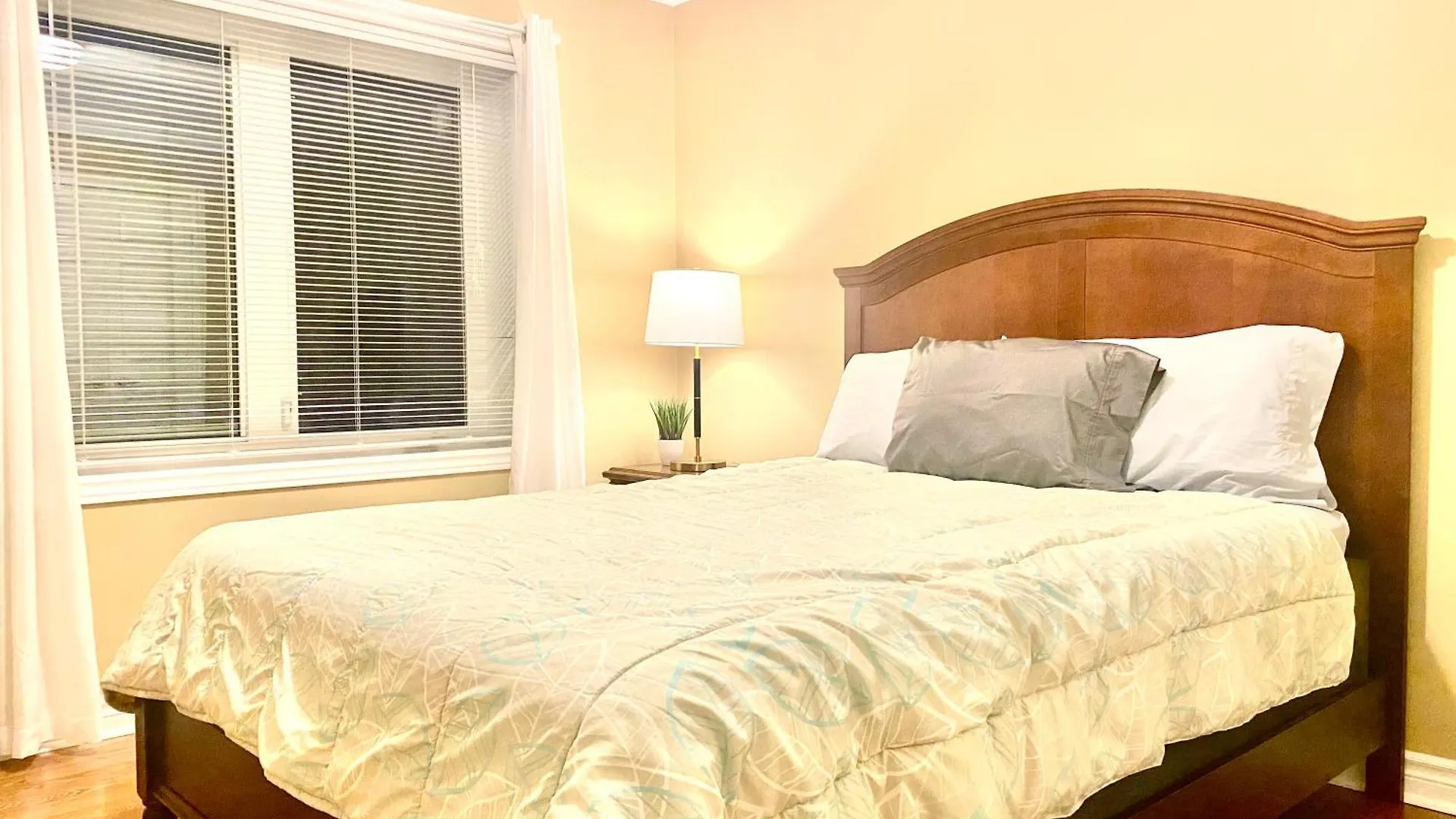 Homestay Nice Bedrooms In North York, Ontario Toronto Canada