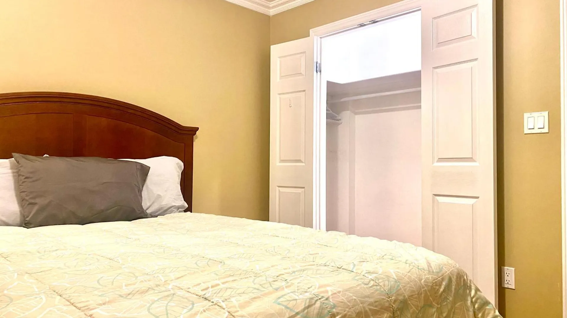 Nice Bedrooms In North York, Ontario Toronto 0*,