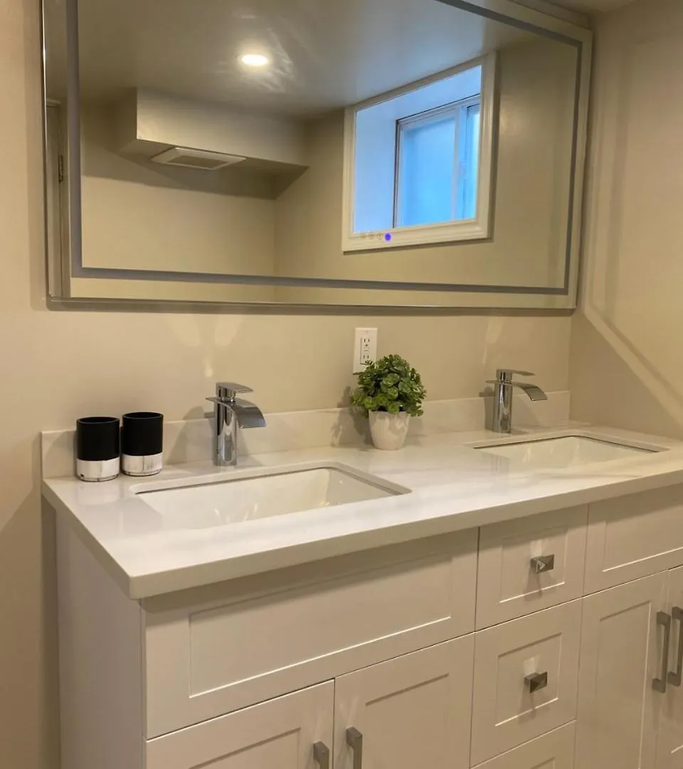 Nice Bedrooms In North York, Ontario Toronto